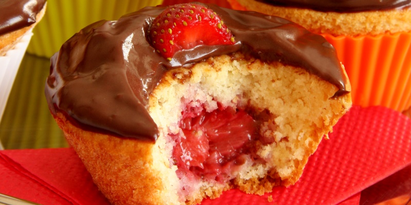 muffin_de_chocolate_com_morango