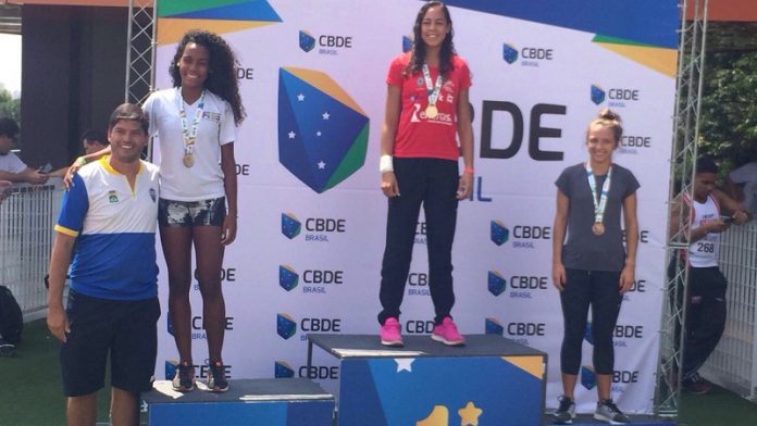 Leandra Vitória de Oliveira Reis