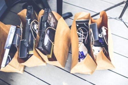 Coronavírus: como higienizar as peças e produtos que chegam da rua
