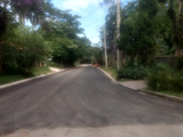 Rua São Jorge asfaltada