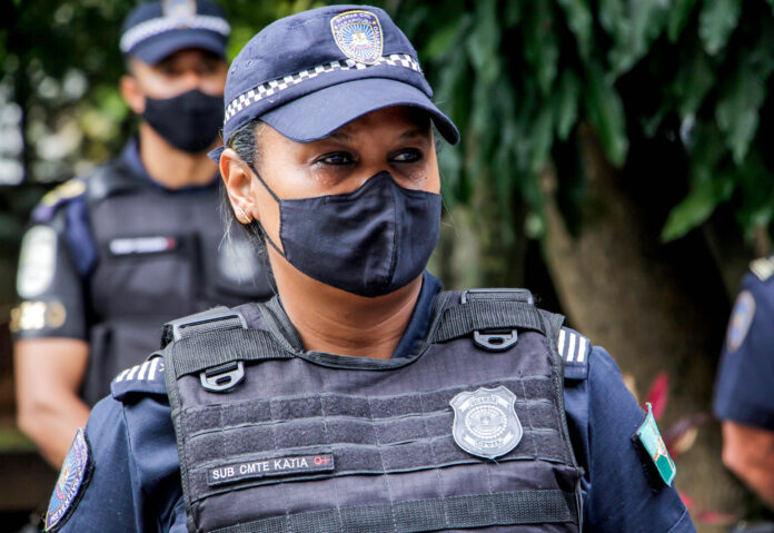 Carapicuíba entrega novas motos e empossa a primeira subcomandante mulher da história da região oeste