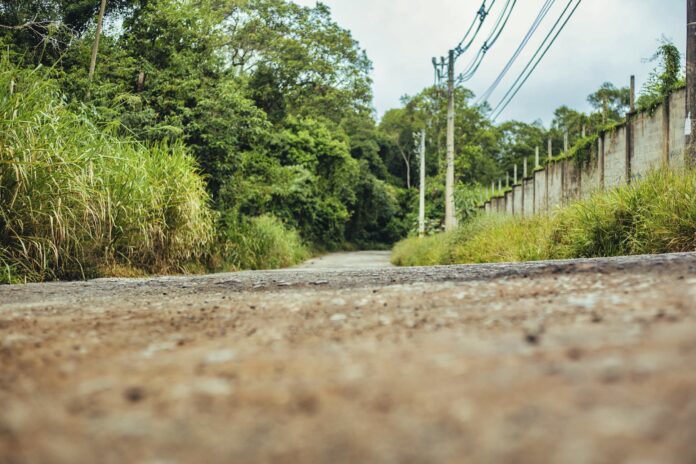 Cotia conquista recuperação de estrada que liga região central ao Caputera