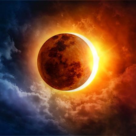 solar-eclipse-1635746497813_v2_450x450