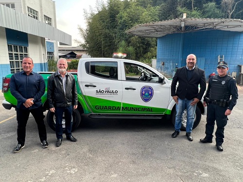 Guarda Municipal de Vargem Grande Paulista recebe viatura do Programa Segurança no Campo