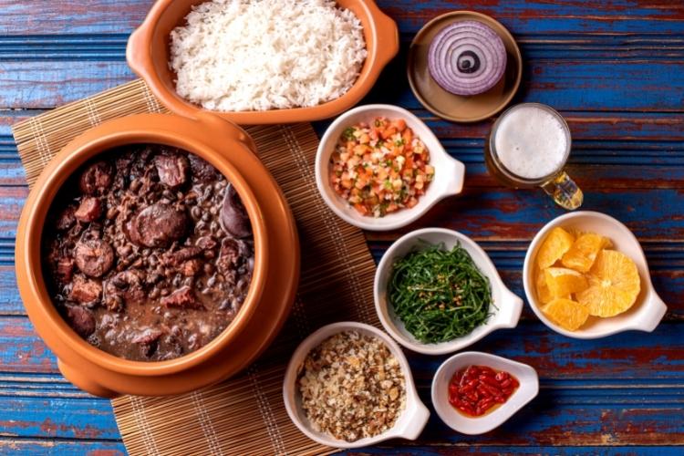 acompanhamento-para-feijoada