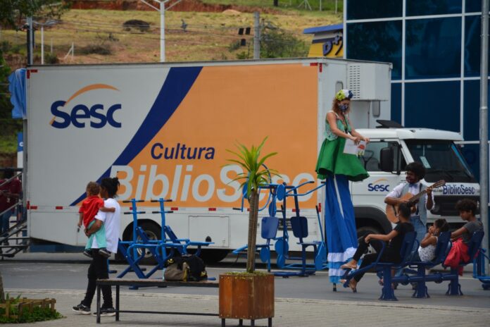 Carreta Bibliosesc_Divulgação (6)