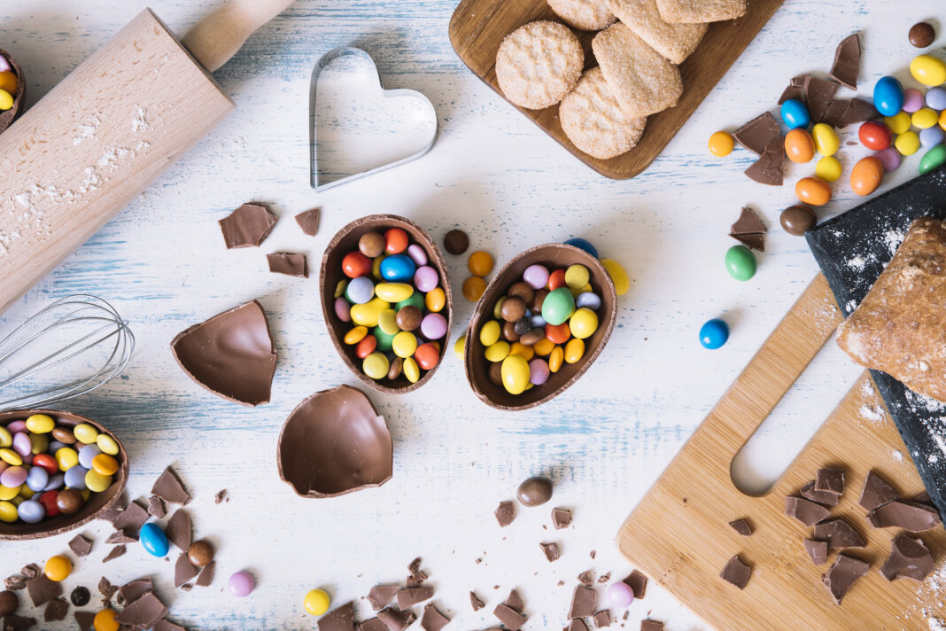 chocolate-eggs-with-candies-near-pastry
