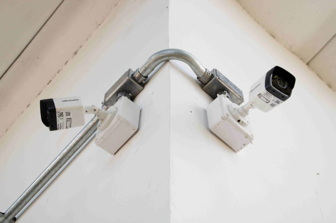 camera-de-monitoramento-1536x1023