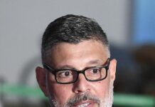 Condenado em dois processos judiciais, Alexandre Frota pediu exoneração do cargo de Secretário Municipal de Relações Institucionais de Cotia