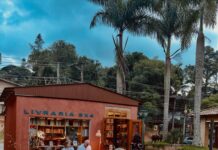 Granja Viana com boas opções em livrarias